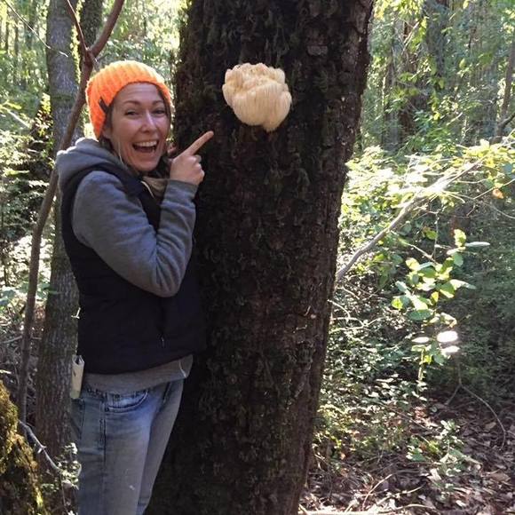 Meet your Posher, Meredith - Picture 1 of 1